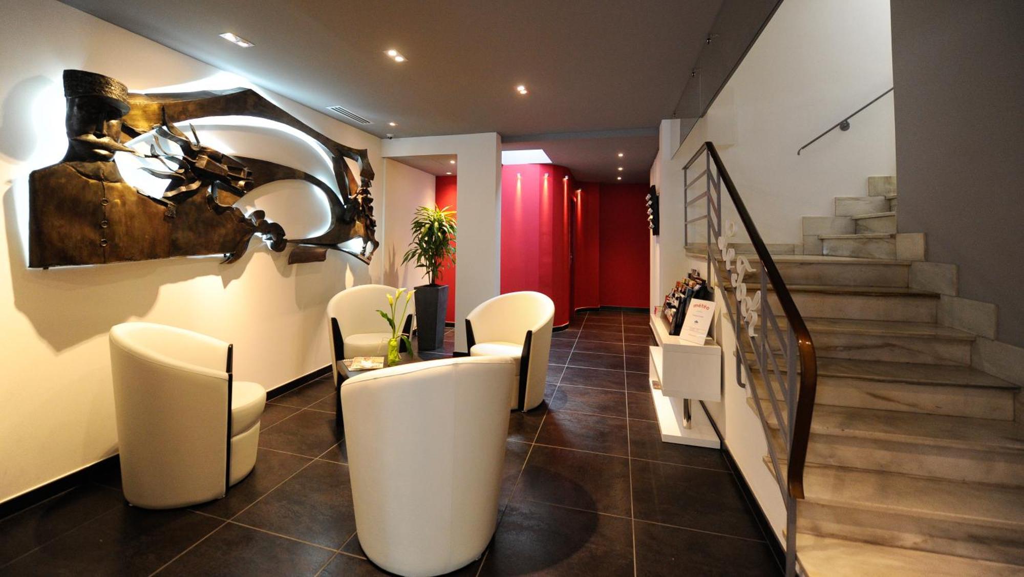 Hôtel Foch Tarbes Buitenkant foto