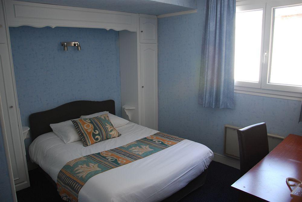 Hôtel Foch Tarbes Buitenkant foto