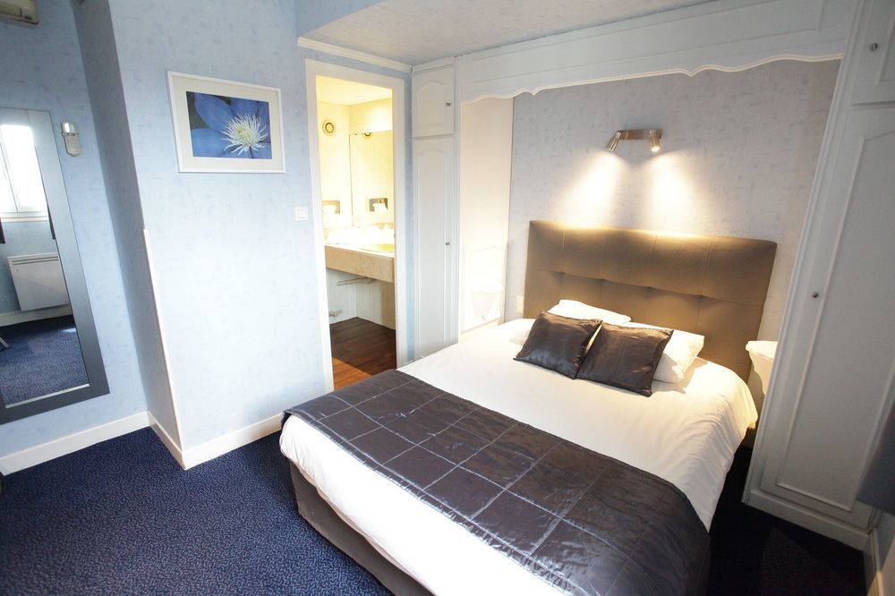 Hôtel Foch Tarbes Buitenkant foto
