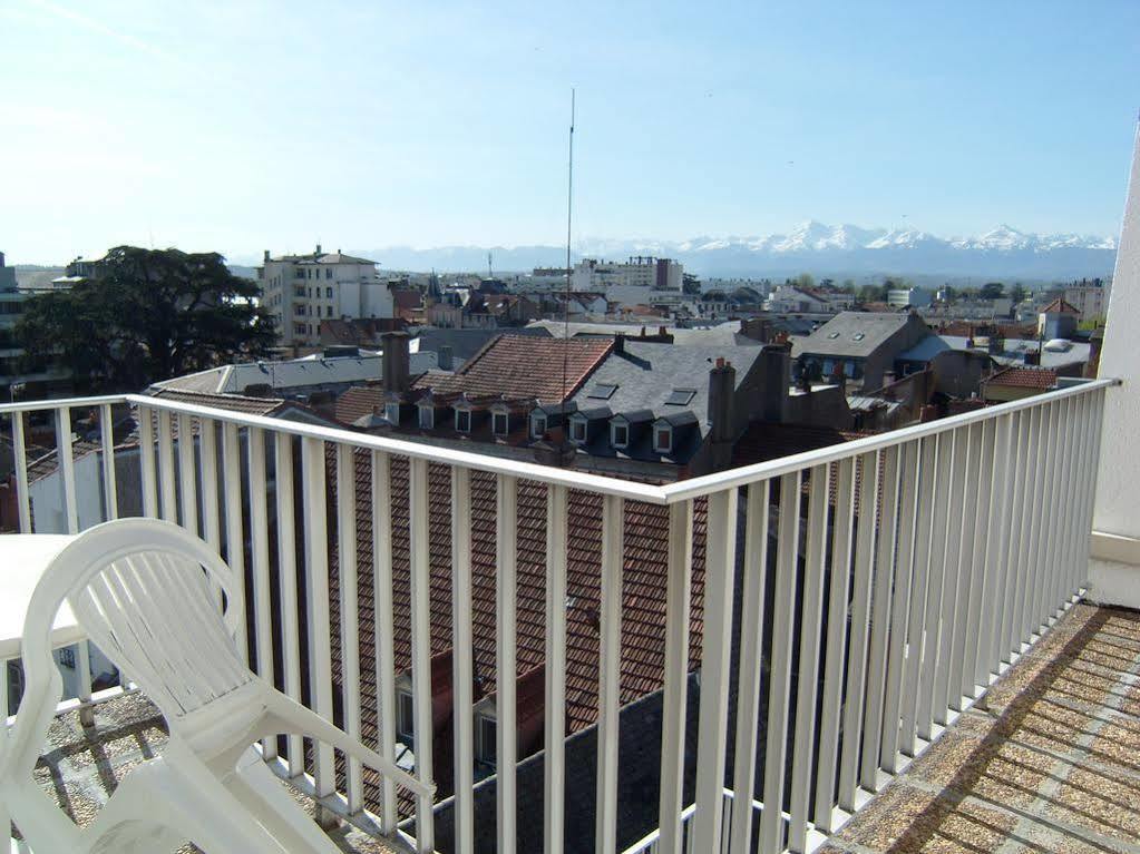 Hôtel Foch Tarbes Buitenkant foto
