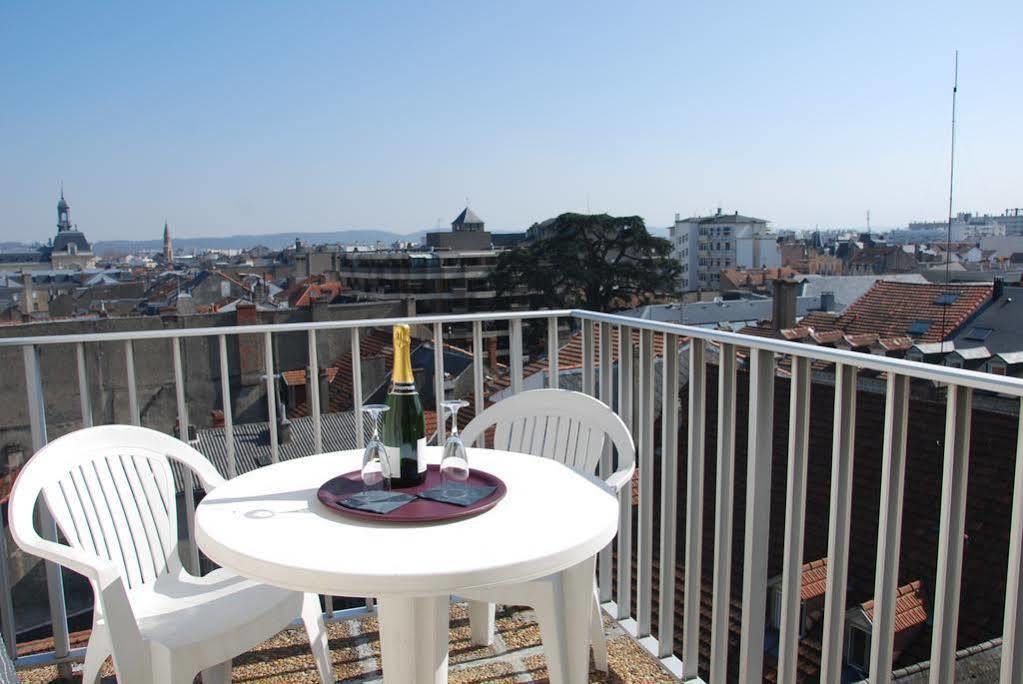 Hôtel Foch Tarbes Buitenkant foto